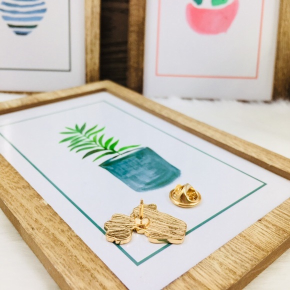 ‼️5 for $25 SALE‼️Cactus Succulent Plant Pot Pin - Picture 3 of 4